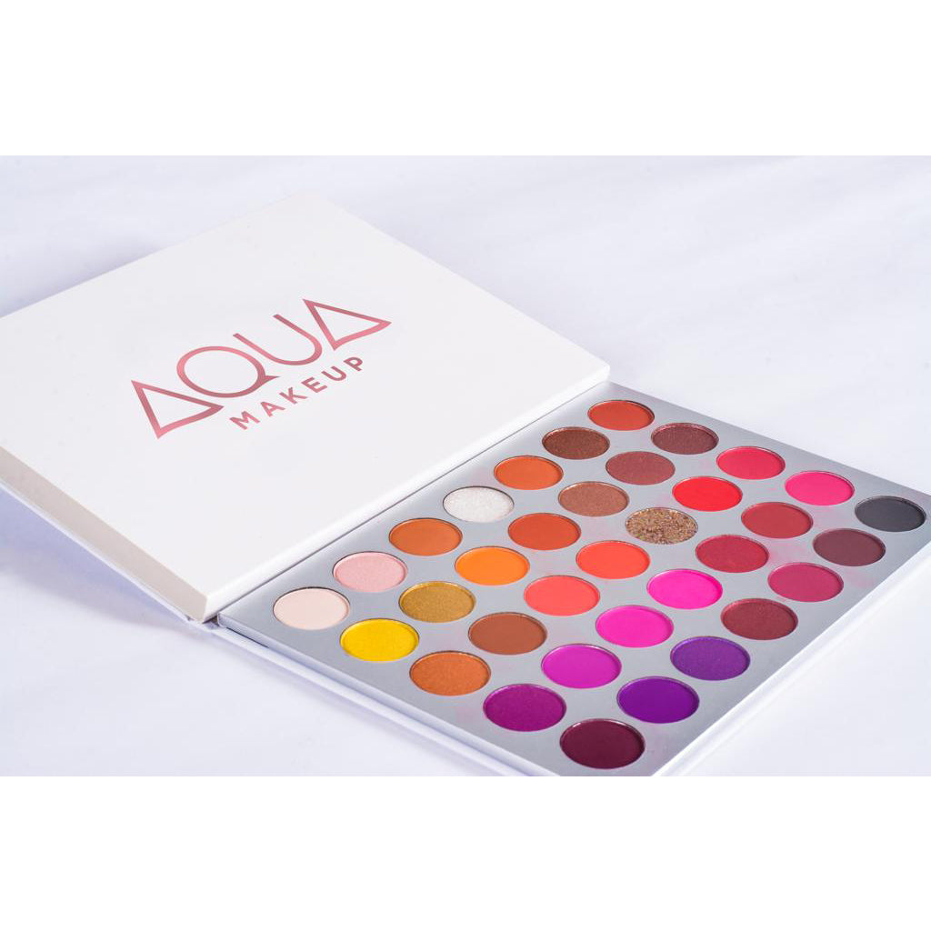 AQUA BY JESSE 35-COLOR EYESHADOW PALETTE